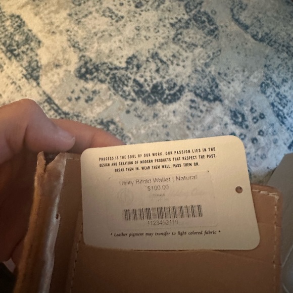 Tanner Goods Made in USA Natural Utility Bifold Wallet - Picture 2 of 4